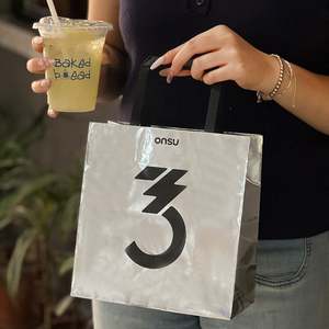 Custom Eco-Friendly Biodegradable Recyclable <b>Mirror</b> Bright Silver Card Personalized Commercial <b>Paper</b> Bag Bakery Takeaway - Product Image 2