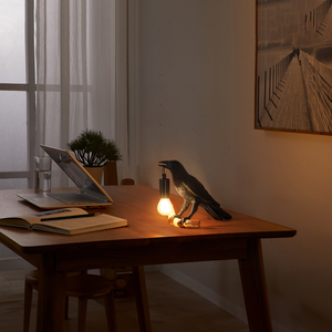 Đèn Bàn Raven Nghiên Cứu Bảo Vệ Mắt Trang Trí Nội Thất Sáng Tạo Cảm Ứng Chuyển Đổi Ba Màu Mờ Đen Đọc Sách Cạnh Giường Ngủ Hiện Đại <span class=keywords><strong>LED</strong></span> Bảng Đèn - Product Image 4