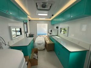 Vehículo médico grande/camión/furgoneta para el Examen corporal al aire libre y tratamiento de emergencia - Product Image 5