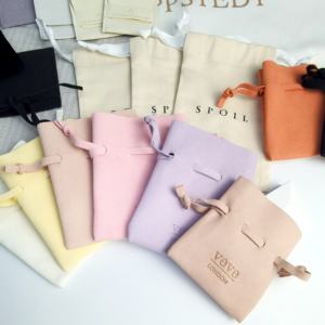 Bolsa de terciopelo de satén de tamaño personal con cordón, bolsa de polvo de regalo de joyería de seda personalizada - Product Image 2