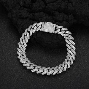 Bracelets Premium en Moissanite Cubaine Taille Cerf-volant 10mm, Plaqué Or 18K, en Argent S925, Sertis à la Main Micro-Pavé, Fabricant de Bijoux Personnalisés Hip Hop - Product Image 2