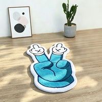 Tapis touffeté Hypebeast bleu en forme de geste de main, tapis de sol doux et amusant en forme de doigt, tapis décoratif de luxe personnalisé