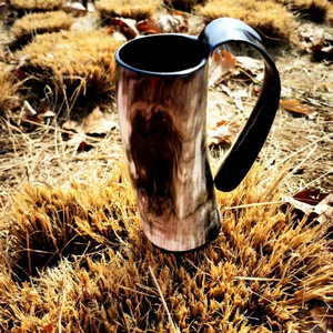Mug de luxe moderne en corne de vache, fait main, avec poignée, écologique, compatible lave-vaisselle, verre à bière, vin, cocktail pour les occasions de mariage - Product Image 1