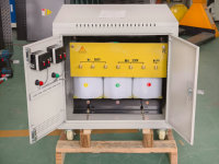 Transformateur de tension triphasé sec abaisseur de tension 50 kVA-150 kVA, 380 V vers 220 V / 415 V vers 480 V, 60 Hz