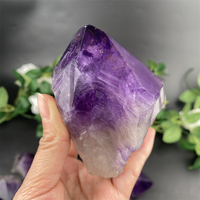 Pierre minérale brute de guérison en cristal naturel de haute qualité pierre de pointe en cristal d'améthyste brute pour spirituel