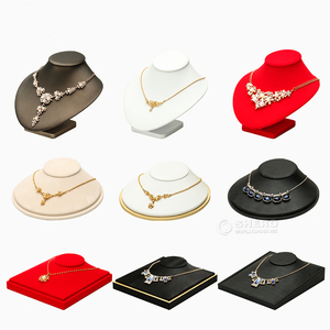 Expositor de Collares Portátil de Lujo de Alta Gama en MDF, Color, Tamaño y Estilo Personalizables para Exhibición de Collares - Product Image 2