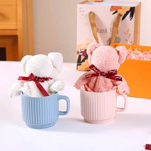 Juego de Regalo de Tazas de Café de Cerámica Hechas a Mano de Lujo, con Toalla y Cuchara con Diseño de Oso, Regalos Multifuncionales para Bodas, Cumpleaños y Eventos Empresariales - Product Image 4