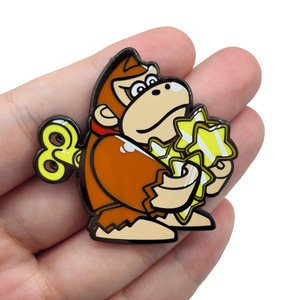 เข็มกลัดโลหะเคลือบเงาคุณภาพสูง 4 สี ขนาด 4-5 ซม. ลายเกมมารู ใช้เป็นของขวัญ - Product Image 4