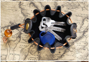 Wholesale Vintage Genuine <strong>Crazy</strong> Horse Leather Drawstring <strong>Earphone</strong> Storage Pouch Small Mini Car Key Chain Wallet - Product Image 2