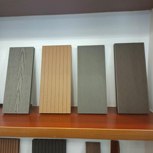 Clôture de jardin en aluminium composite étanche pour l'extérieur, panneau de grain de <span class=keywords><strong>bois</strong></span> gaufré 3D, <span class=keywords><strong>poteau</strong></span> en aluminium de <span class=keywords><strong>2m</strong></span>, clôture en relief 3D de la Chine - Product Image 5