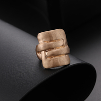 TongLing Zink legierung nickel freie klobige Ringe geometrische breite Metall quadrat ringe für den Großhandel