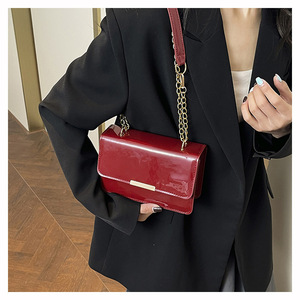 Sac bandoulière élégant en cuir PU verni brillant avec chaîne, modèle <span class=keywords><strong>rectangulaire</strong></span>, pour soirées et usage quotidien 2026 - Product Image 6