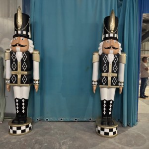 Escultura de Soldado <span class=keywords><strong>Cascanueces</strong></span> de Fibra de Vidrio de Tamaño Real, Estatua de <span class=keywords><strong>Cascanueces</strong></span> Multicolor para Decoración Navideña y Diseño de Escaparates - Product Image 5