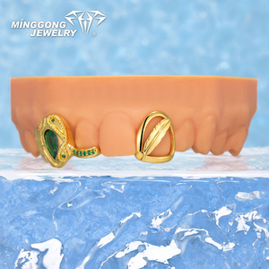 Nouveau <span class=keywords><strong>Prix</strong></span> Usine – Grillz Dentaire Personnalisé <span class=keywords><strong>en</strong></span> Moissanite Verte Plaqué <span class=keywords><strong>Or</strong></span> 18K – Bijoux Hip-Hop Unisexe Tendance pour Hommes et Femmes - Product Image 1