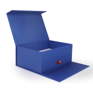 Boîte-cadeau en papier bleu personnalisé de qualité supérieure grande fermeture magnétique deux couches en relief mat laminé revêtement UV stratification brillante - Product Image 2