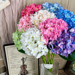 Fleurs artificielles en soie Anna Hydrangea pour décorations de mariage, maison, salon et accessoires de photographie en extérieur - Product Image 1