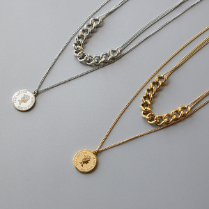 Aretas - Cadena Figaro Clásica Chapada en Oro con Doble Eslabón Cubano y Colgante de Moneda Elizabeth, Joyería de Acero Inoxidable para Mujer, Regalo de Aniversario - Product Image 2