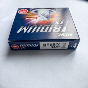 铱NGK摩托车布佳高品质汽车发动机系统3981 BR9EIX铃木RG400伽马400cc，RGV250伽马/SP 250cc - Product Image 2