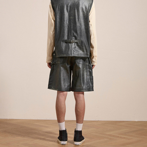 Pantalones Cortos de Cuero Genuino con Acabado Vintage y Efecto Desgastado para Hombre, con Doble Rodilla, Ajuste Relajado, Estilo Jorts, Tendencia Streetwear para Chicos - Product Image 5