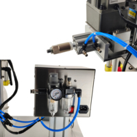 Machine de capsulage automatique de bureau Machine de capsulage de bouteille de poche de compte-gouttes en verre plastique d'étanchéité par torsion