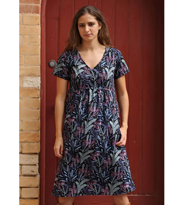 เอตต้าเดรสเดรสแขนสั้นผ้าฝ้ายสำหรับผู้หญิง เหมาะสำหรับเสื้อผ้าประจำวันที่จำเป็น โดดเด่นด้วยผ้าที่ระบายอากาศได้ดีและทันสมัย - Product Image 1