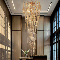 Décoration de luxe suspendu salon lustre fantaisie moderne LED escalier d'hôtel mariage or lustre en cristal suspension
