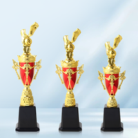 Usine créative tout personnalisé compétition de football champion trophée de football haute base OEM fait à la main qualité trophée de football