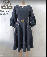 Gaun Maxi Ruffle Eropa Amerika Stok Pabrik, Ukuran Besar, Motif Polkadot, Kasual, Longgar, Elegan, dengan Sabuk, Belahan, dan Hiasan Manik-manik