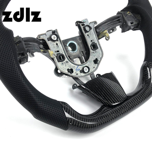 Volante de Fibra de Carbono y Cuero Perforado Negro Personalizado para Cadillac CTS CTSV CT4 CT5 ATS <span class=keywords><strong>ATSV</strong></span> - Product Image 5