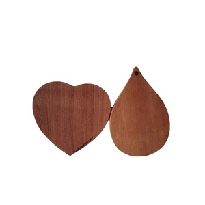 Tabla de cortar de madera maciza en forma de corazón, antibacteriana, no tóxica, fácil de limpiar, para preparación de alimentos en la cocina - Product Image 5