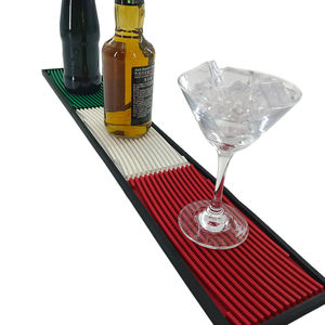 Tapis de bar personnalisé en PVC souple et silicone, couleurs du drapeau italien, antidérapant, anti-goutte, écologique, protection de comptoir pour pub - Product Image 4