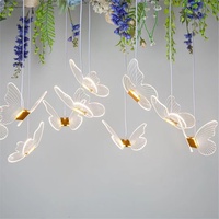 Lustre de mariage personnalisé à 10 lumières en acrylique brossé, lumières LED haute luminosité, indice de protection IP44 pour la décoration de la salle de mariage
