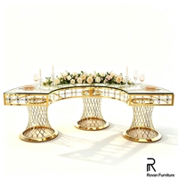 Table Serpentine de Luxe pour Événements et Fêtes – Ensemble de Tables en Acier Inoxydable Très Vendu pour Événements et Réceptions