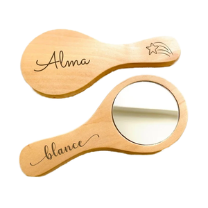Espejo de Maquillaje de Madera con Mango Personalizado Grabado con Nombre, Regalos para el Día de San Valentín, Año Nuevo, Fiestas, Portátil para Chicas - Product Image 1