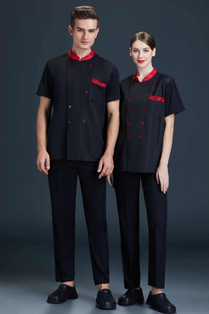 Chemise noire à manches courtes