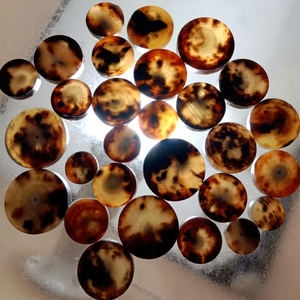 Boutons en corne de buffle, forme de sequins, décoration lavable, haute qualité, poli, moderne, cadeau pour la maison ou le bureau, exportation mondiale Falak - Product Image 1