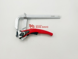 Morsetti a F per Impieghi Gravosi con Profondità Gola 80 mm, a Cricchetto su Guida e Sgancio Rapido per Strumenti di Lavorazione del Legno - Fissaggio Manuale con Clip a F in Acciaio/Metallo - Product Image 3