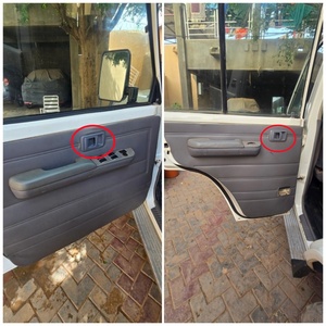 Accessoires <span class=keywords><strong>de</strong></span> voiture YBJ Poignées <span class=keywords><strong>de</strong></span> <span class=keywords><strong>porte</strong></span> intérieures 69205-10040 R 69206-10040 L pour Land Cruiser LC70 76 78 2007-2021 LC79 Poignée <span class=keywords><strong>de</strong></span> <span class=keywords><strong>porte</strong></span> intérieure - Product Image 4