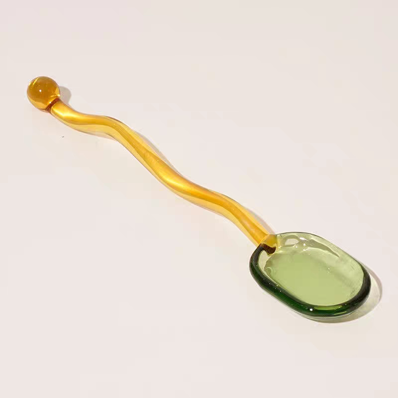 16cm Green Spoon Amber Handle