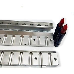 Stampo per Rossetto Cosmetico a 12 Cavità in Alluminio Sottile Argento Lucidato a Specchio, Certificato ISO9001, Vendita Diretta dalla Fabbrica - Product Image 3