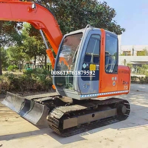 Petite pelleteuse Hitachi 70ZX70 de 7 tonnes d'occasion à vendre, composant moteur Zaxi70 - Product Image 2