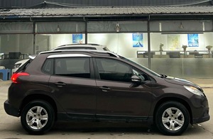 Dongfeng <span class=keywords><strong>Peugeot</strong></span> <span class=keywords><strong>2008</strong></span> Modèle 5-Seat SUV Voiture à essence à transmission <span class=keywords><strong>automatique</strong></span> d'occasion La Chine fabrique des voitures d'occasion de haute qualité - Product Image 3