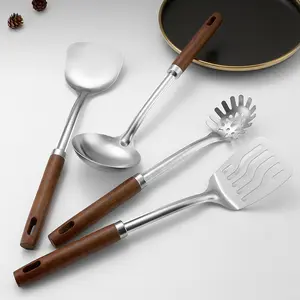 Kalınlaşmış katı ahşap saplı paslanmaz çelik spatula pişirme kapları kızartma sebze spatula çorba kaşığı karıştırın