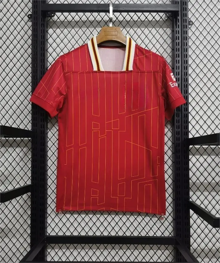 नई 24 25 सबसे अधिक बिकने वाली फुटबॉल फैन शर्ट्स मूल फुटबॉल शर्ट कस्टम जर्सी डिज़ाइन क्विक ड्राई पुरुषों की रेट्रो सॉकर जर्सी