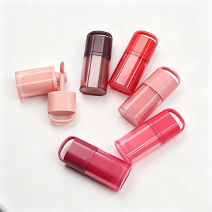 Brillo Labial Personalizado con Logotipo, de Larga Duración, Altamente Pigmentado, Voluminizador, Nutritivo e Hidratante, No Testeado en Animales, Disponible en 8 Tonos - Product Image 2