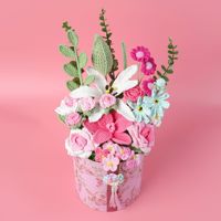 Fleurs au crochet faites à la main : Rose, Muguet, Marguerite, Tulipe – Décoration florale artificielle pour la maison et le bureau