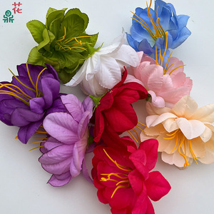 Fleurs artificielles de lotus des neiges en soie, réalistes, pour décoration de mariage - Product Image 1