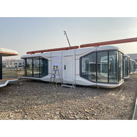 Case Mobili Moderne in Acciaio Tipo Container Personalizzate per Hotel e Ville all'Aperto Realizzate con Pannelli Sandwich