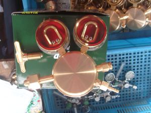 Bassa pressione regolatore di pressione del gas di prezzi all'ingrosso di materiale in ottone con due calibro per la saldatura - Product Image 5