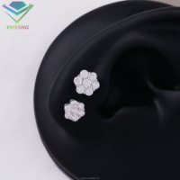 Anting-anting stud bunga Moissanite VVS bersertifikat GRA, lulus uji berlian, gaya hip hop, berlapis emas, perak sterling 925, perhiasan anting-anting.